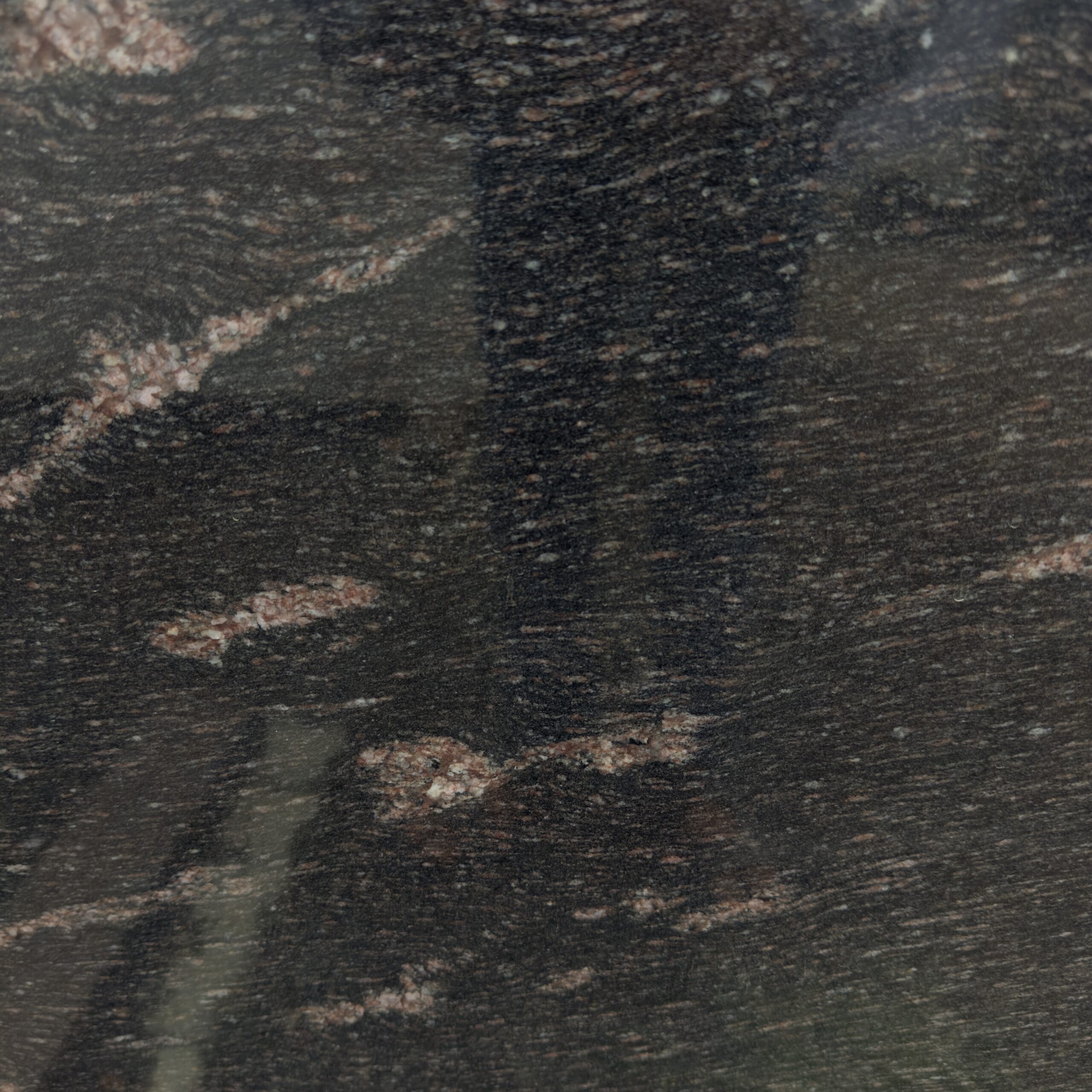 FISH BROWN GRANITE